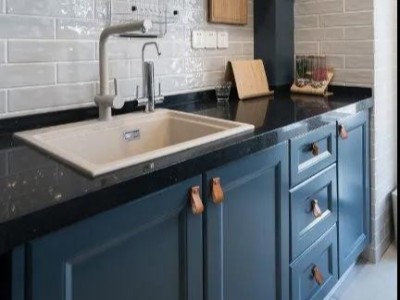 不锈钢手工水槽和拉伸水槽的区别是什么？